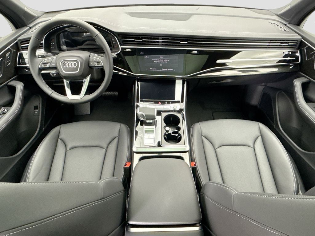 Thumbnail: 2026 Audi Q7 - 14