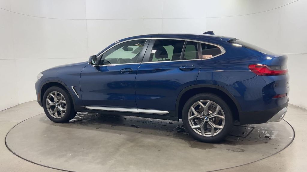 Thumbnail: 2025 BMW X4 - 6
