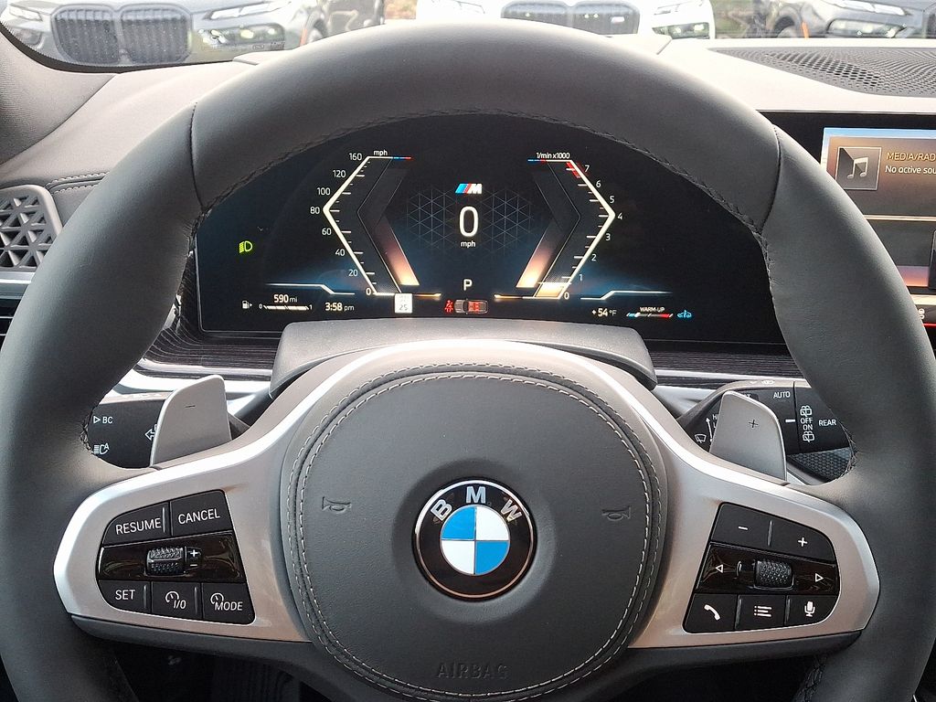 Thumbnail: 2026 BMW X5 - 9