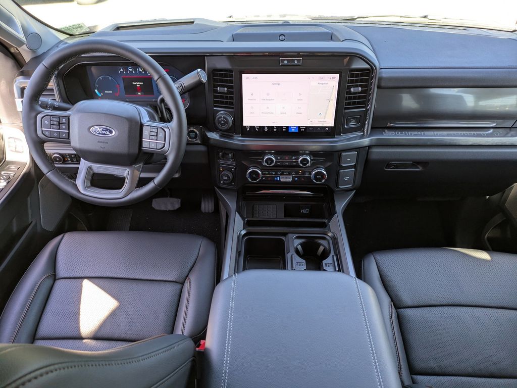 2026 Ford F-350 Super Duty LARIAT