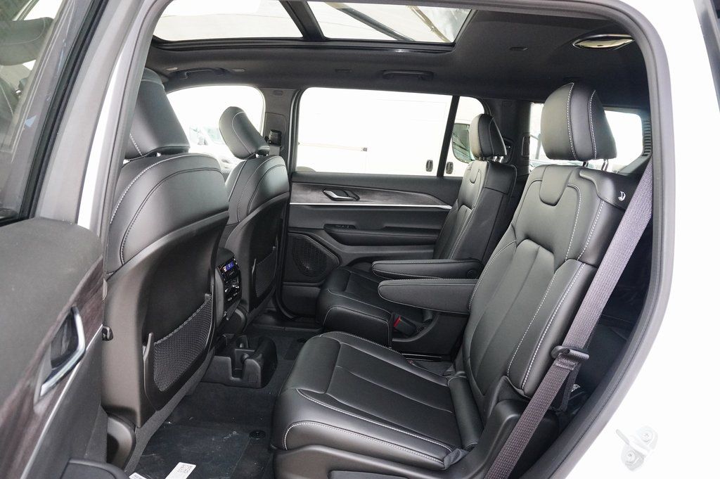 New Car 2025 Jeep Grand Cherokee L  Limited For Sale Under $50,000 In Weatherford, Texas