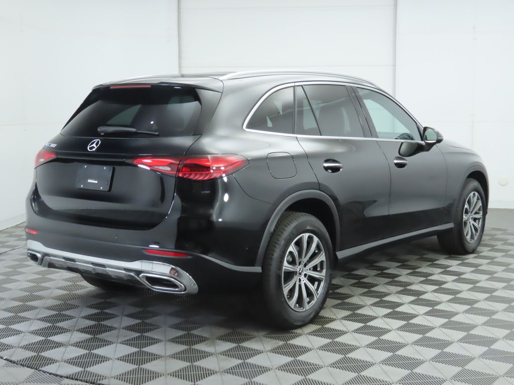 Thumbnail: 2025 Mercedes-Benz GLC - 5