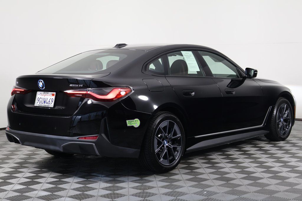 Thumbnail: 2023 BMW i4 - 4