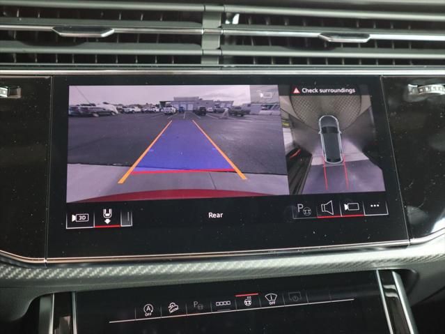 Thumbnail: 2026 Audi RS Q8 - 16