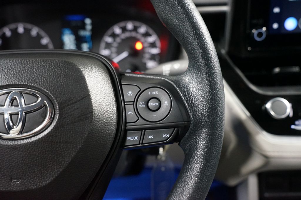 Thumbnail: 2024 Toyota Corolla Cross - 13