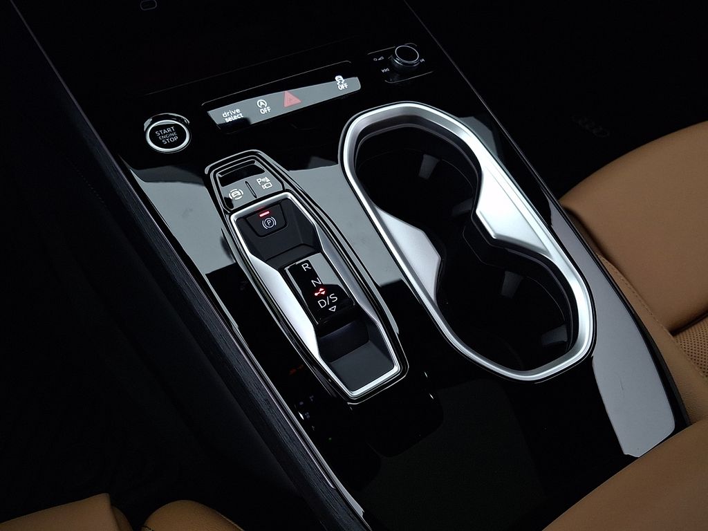 Thumbnail: 2026 Audi A6 - 11