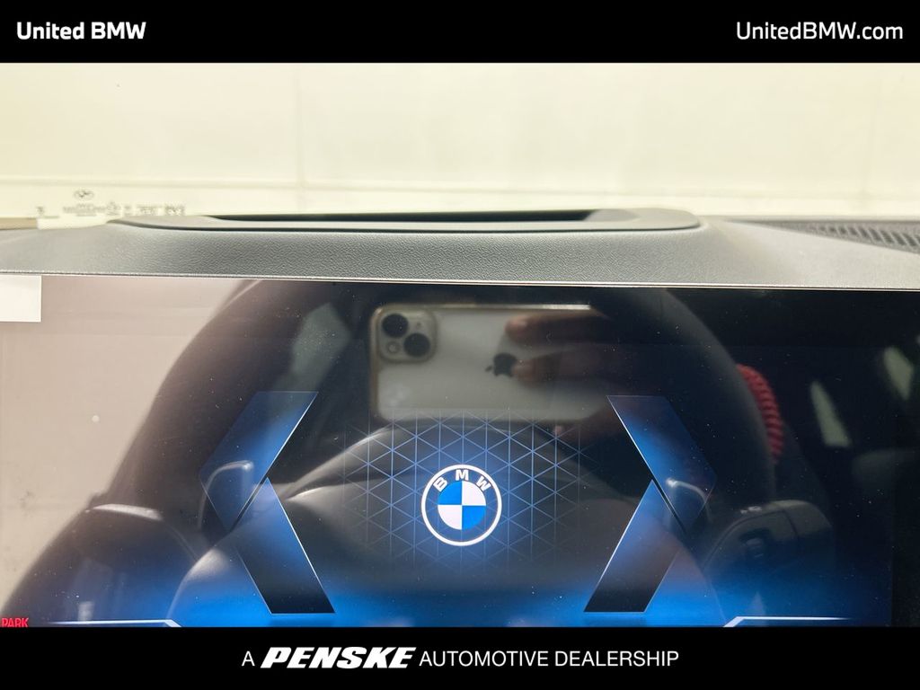 Thumbnail: 2026 BMW X7 - 15