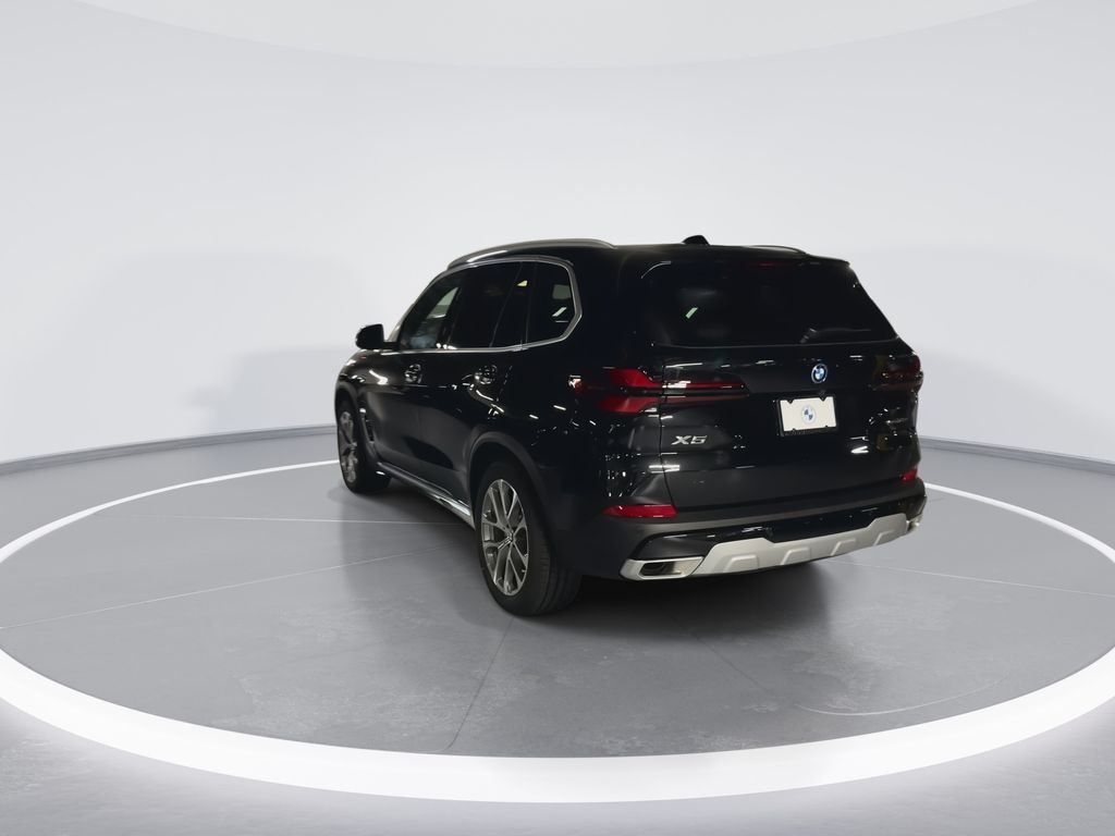 Thumbnail: 2026 BMW X5 - 6