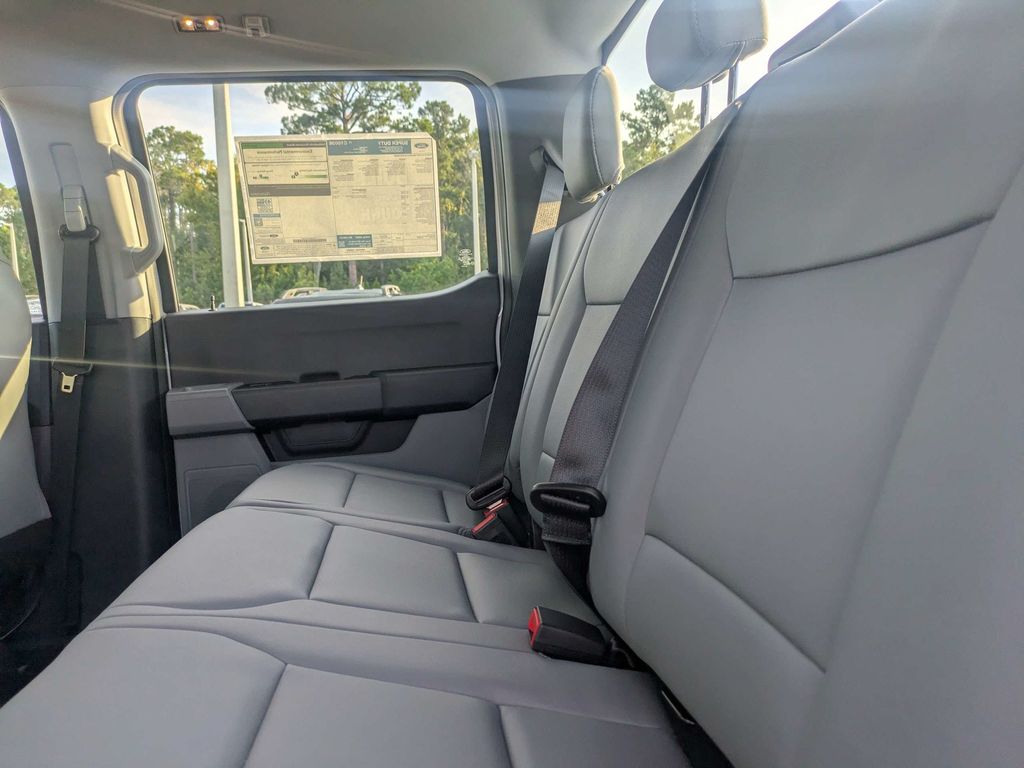 2027 Ford F-250 Super Duty XL