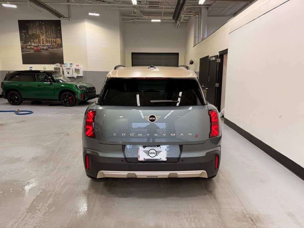 Thumbnail: 2025 MINI Cooper Countryman - 4