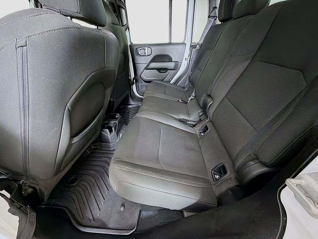 Used 2023 White Jeep Overland image 24