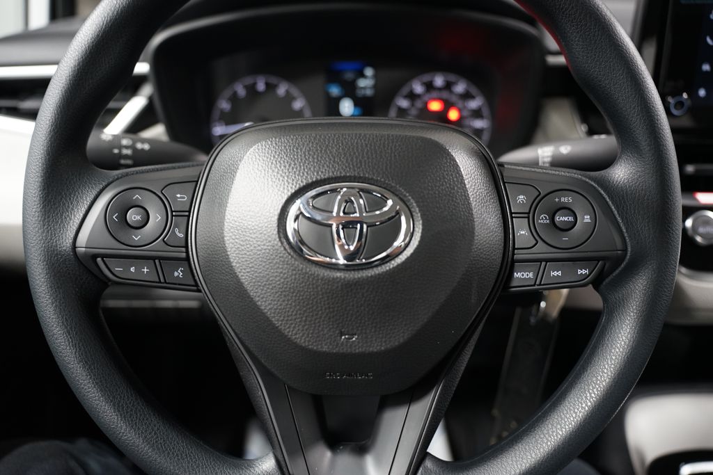 2025 Toyota Corolla LE 12