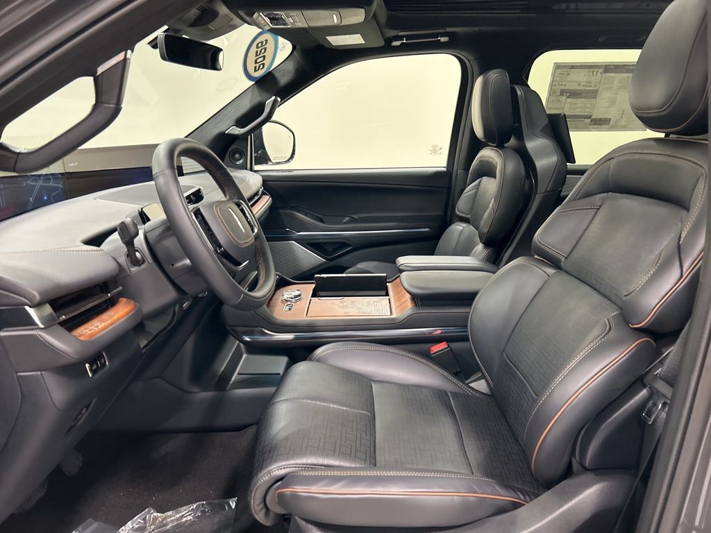 new 2026 Lincoln Navigator L car, priced at $128,975