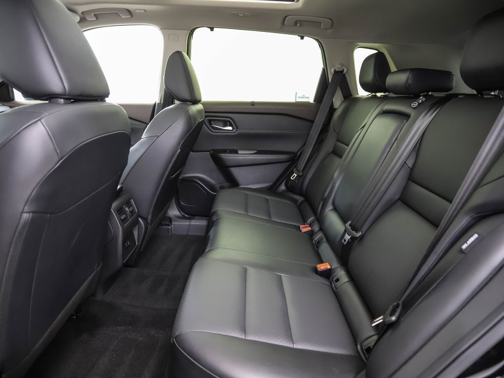 Thumbnail: 2023 Nissan Rogue - 20