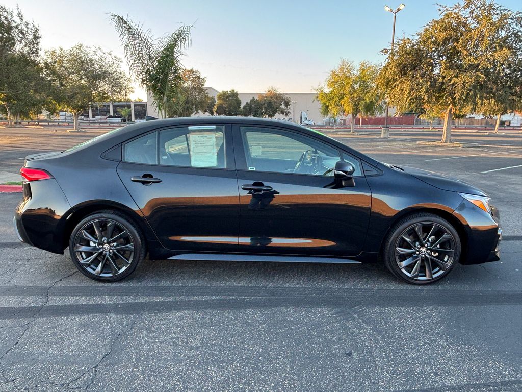 Thumbnail: 2024 Toyota Corolla - 4