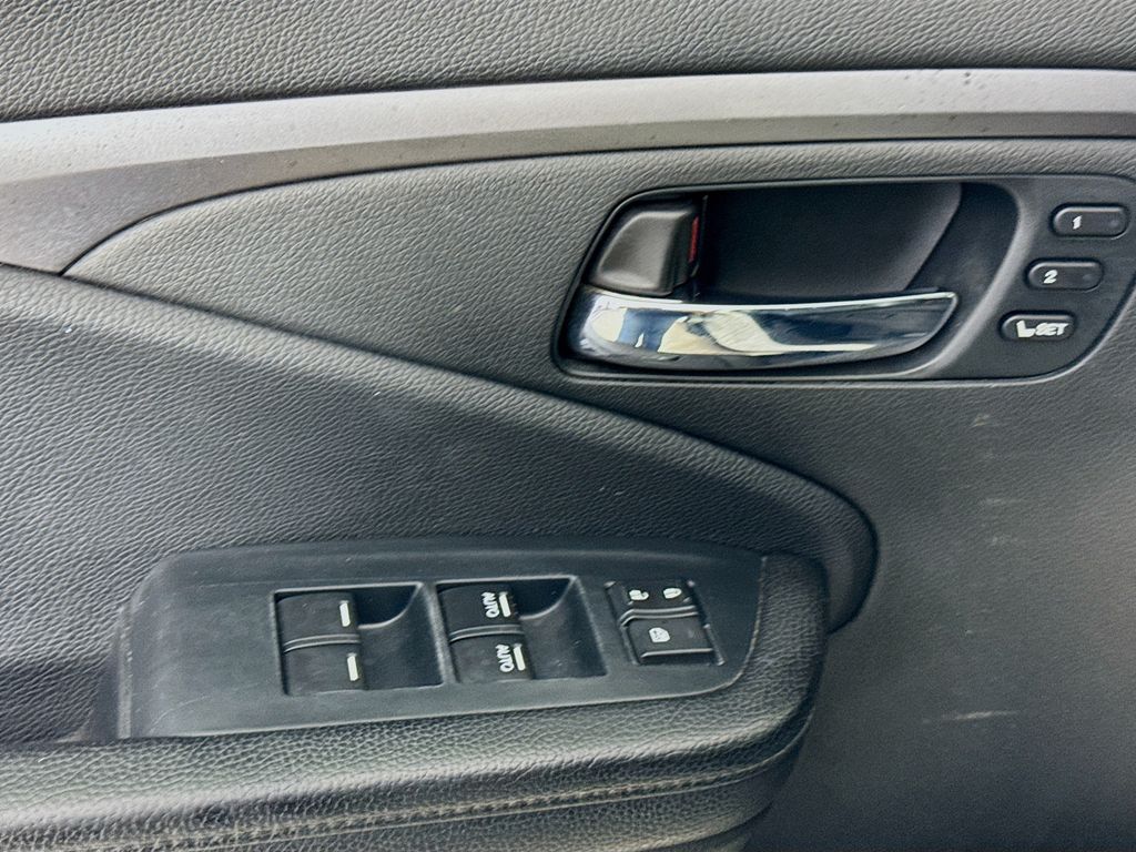 Used Car 2022 Honda Pilot  Special Edition For Sale Under $30,000 In Austin, Texas