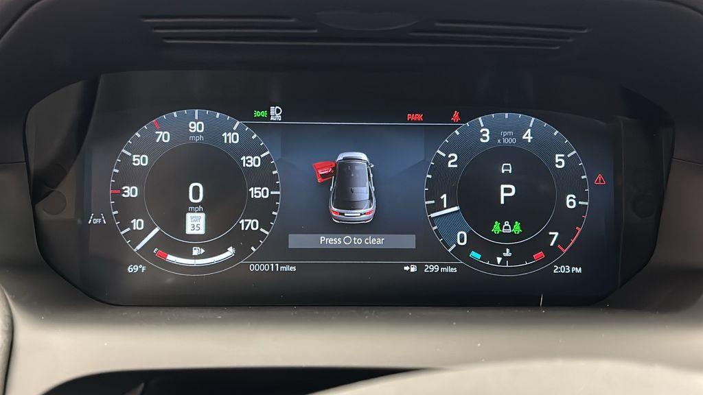 Thumbnail: 2025 Land Rover Discovery Sport - 16