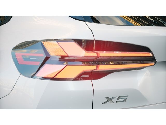Thumbnail: 2026 BMW X5 - 8