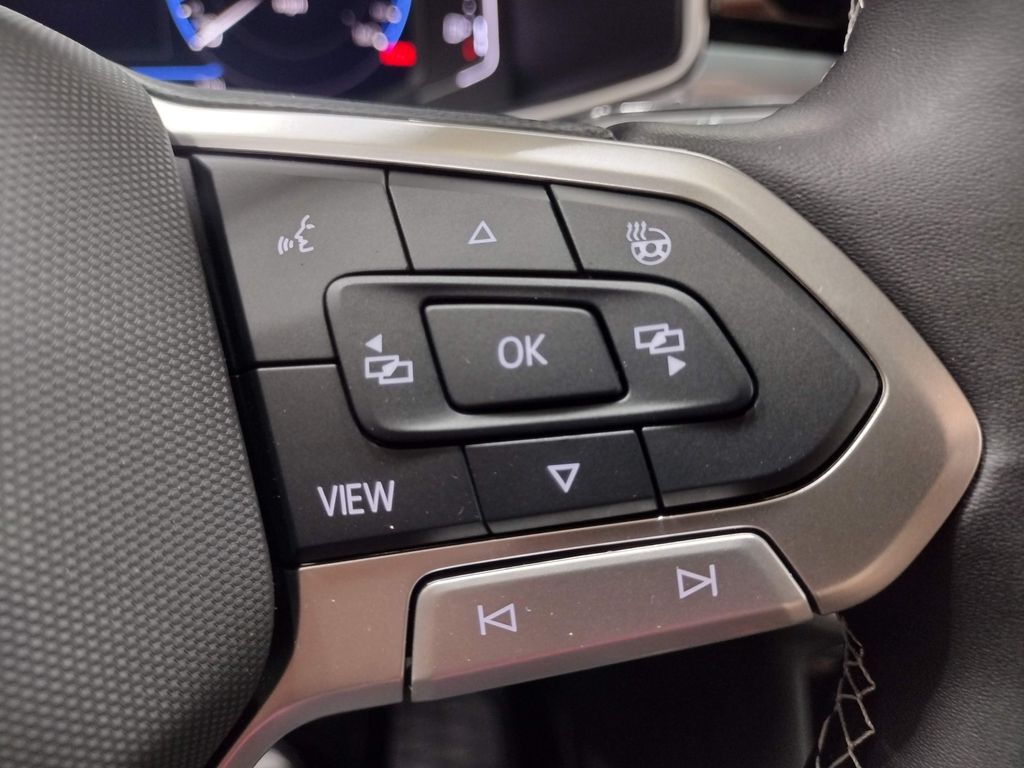 2025 Volkswagen Taos 1.5T SEL