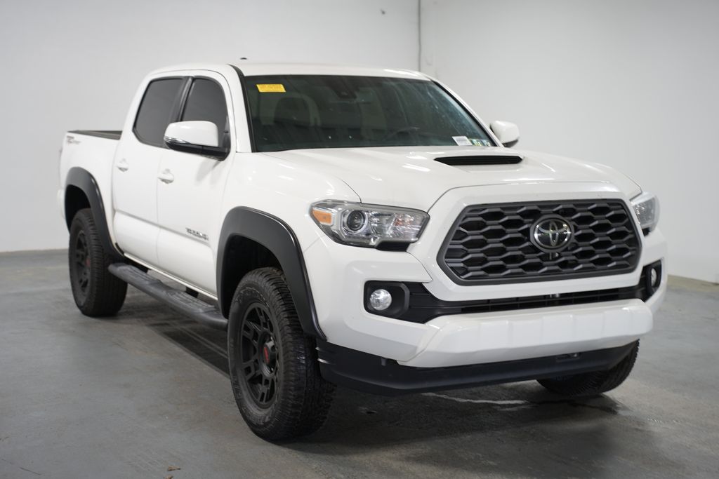 2022 Toyota Tacoma TRD Sport 3