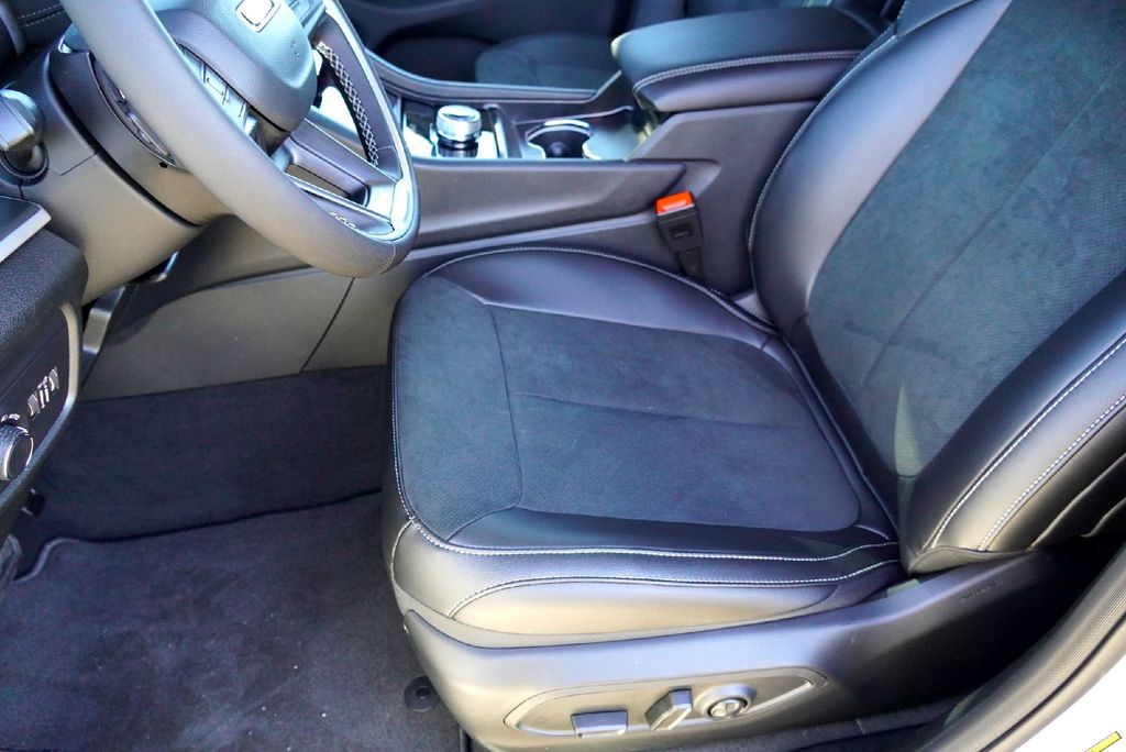 New Car 2025 Jeep Grand Cherokee L  Altitude X For Sale Under $40,000 In Taylor, Texas