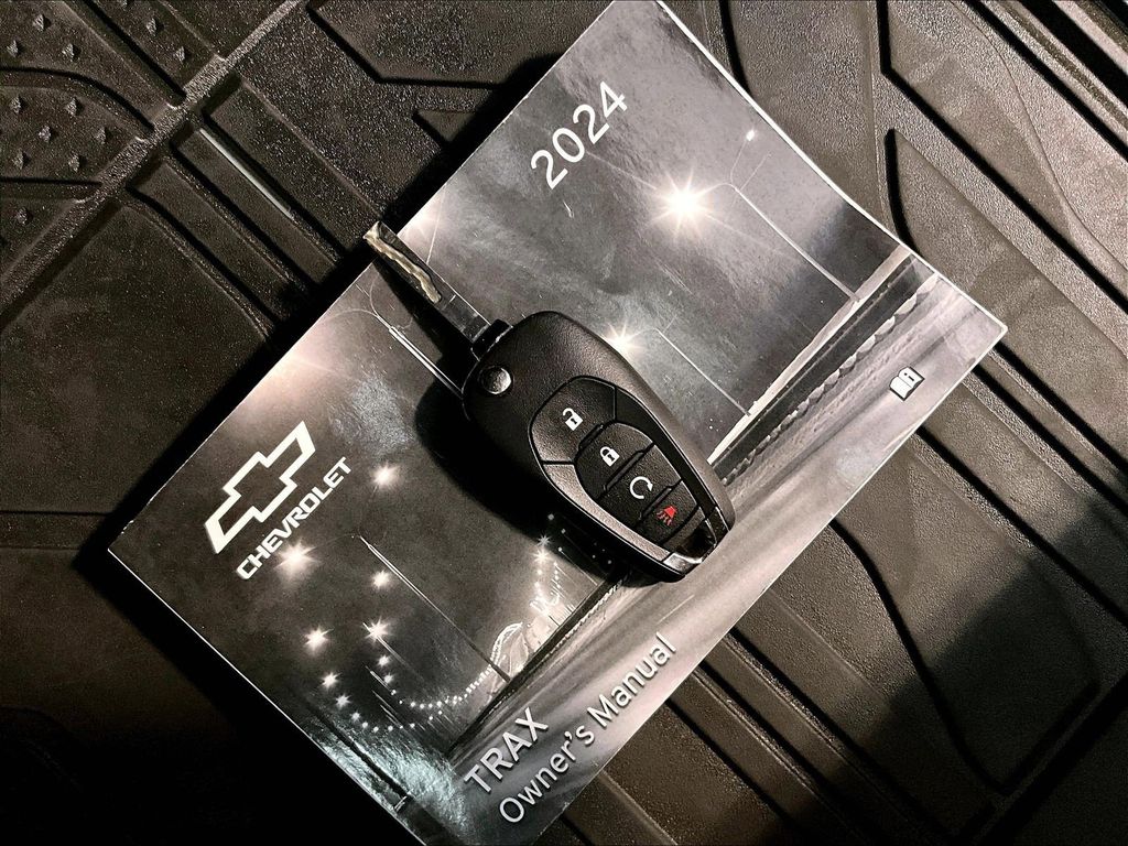 2024 Chevrolet Trax — photo 32