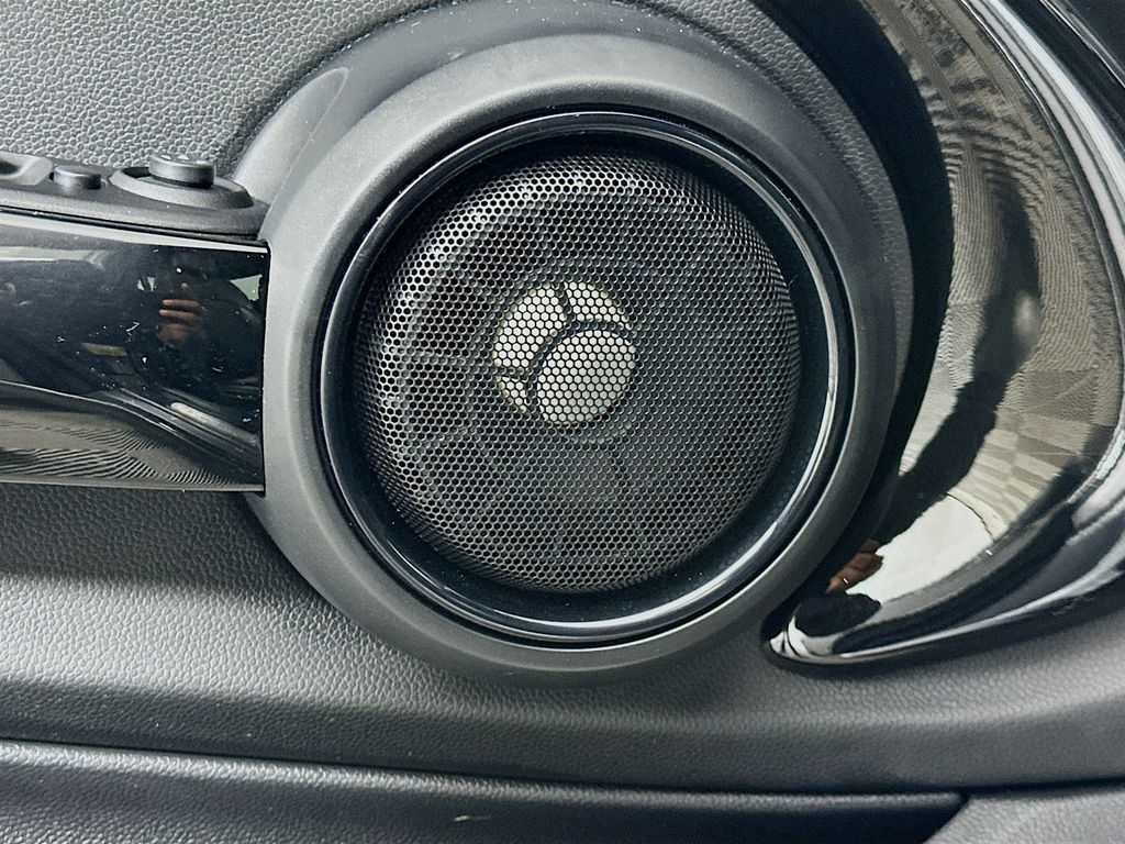 Thumbnail: 2017 MINI Cooper - 17