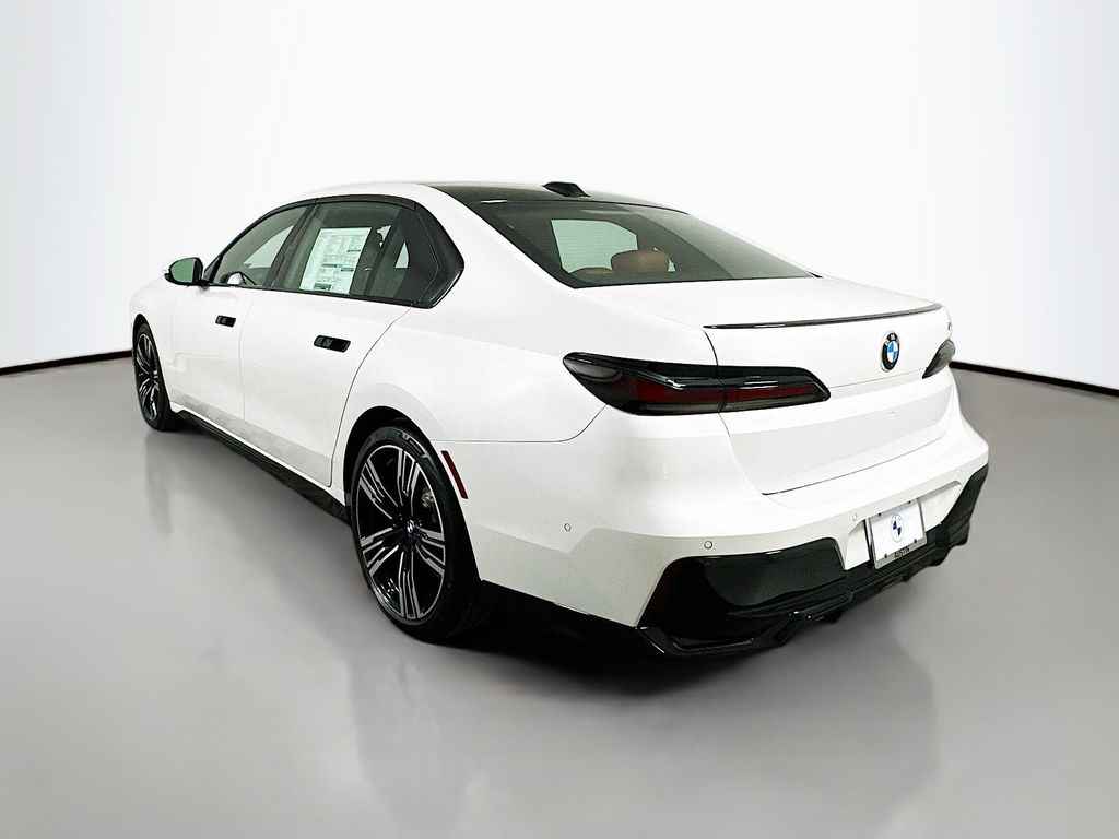 Thumbnail: 2025 BMW 7 Series - 7