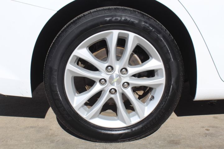 Used Car 2017 Chevrolet Malibu  Lt For Sale Under $10,000 In Georgetown, Texas