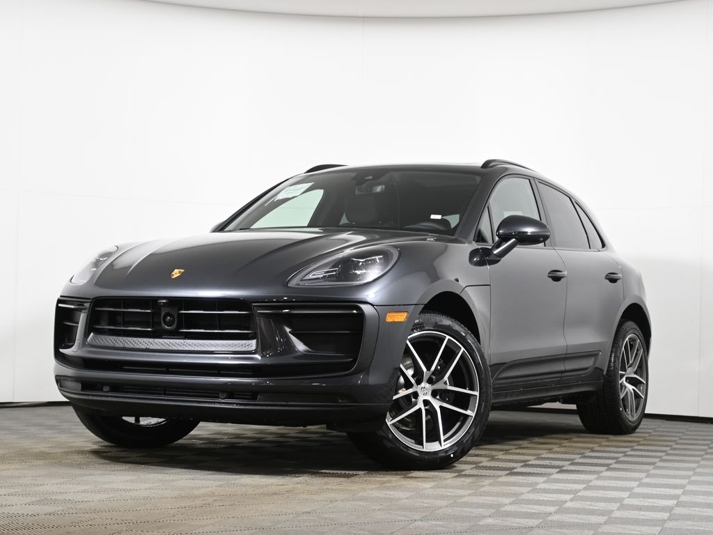 Thumbnail: 2026 Porsche Macan - 1