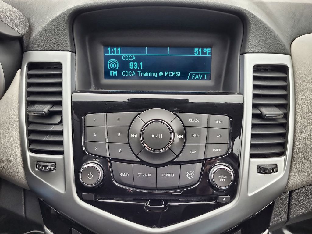 2014 Chevrolet Cruze LS 15