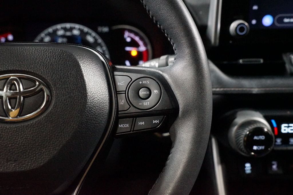 Thumbnail: 2023 Toyota RAV4 - 13