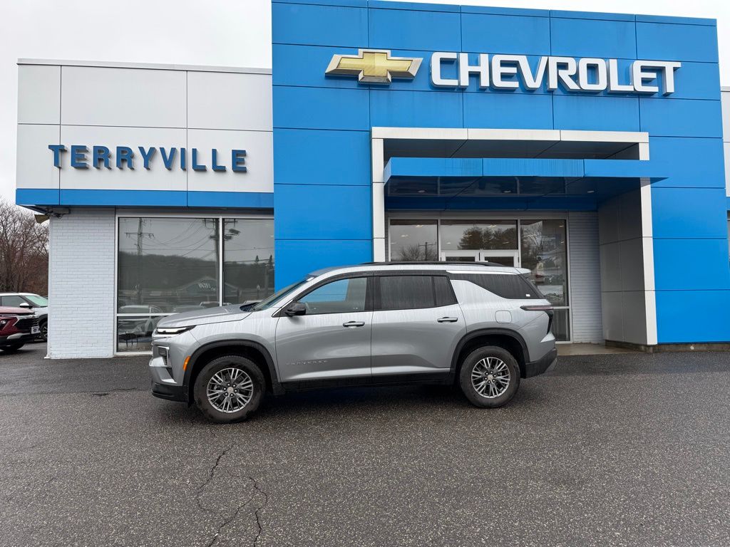Sterling Gray Metallic 2025 Chevrolet Traverse LT FWD SUV / Crossover Front-Wheel Drive 8-Speed Automatic
