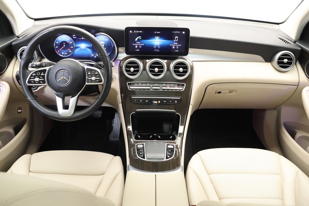 Thumbnail: 2022 Mercedes-Benz GLC - 17