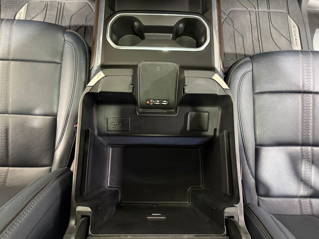2024 Chevrolet Silverado 3500HD High Country