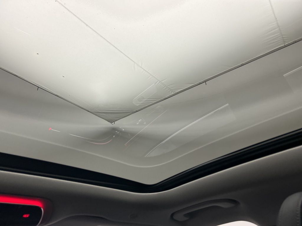 Thumbnail: 2025 Mercedes-Benz E-Class - 26