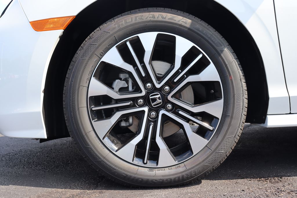 Thumbnail: 2026 Honda Odyssey - 10