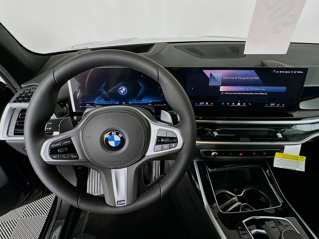 Thumbnail: 2026 BMW X7 - 10