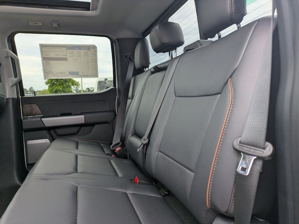 2026 Ford F-350 Super Duty LARIAT