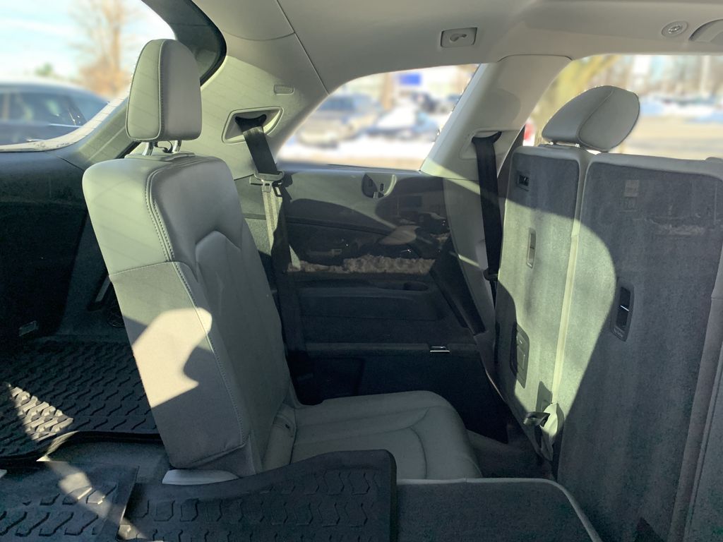 Thumbnail: 2019 Audi Q7 - 6