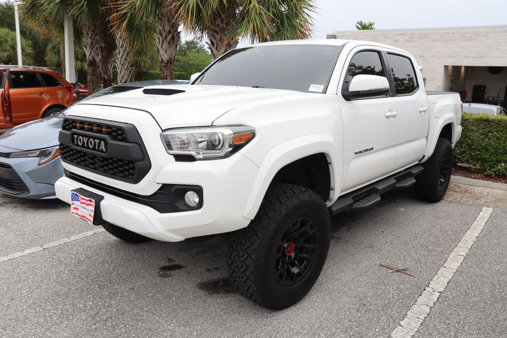 2021 Toyota Tacoma TRD Sport Hero Image