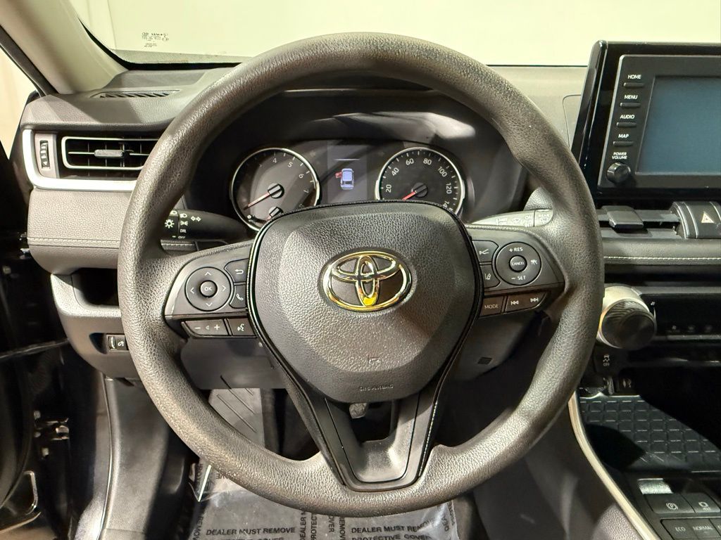 2019 Toyota RAV4 LE 21