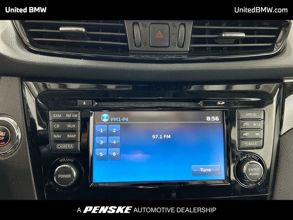 Thumbnail: 2018 Nissan Rogue Sport - 16