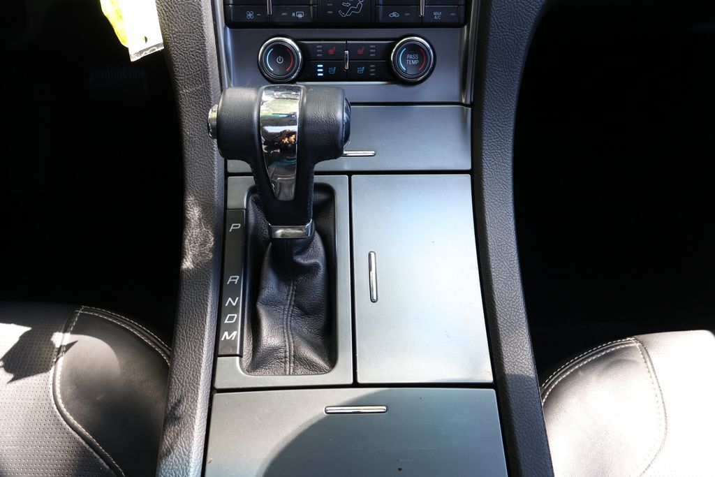 Thumbnail: 2012 Ford Taurus - 19