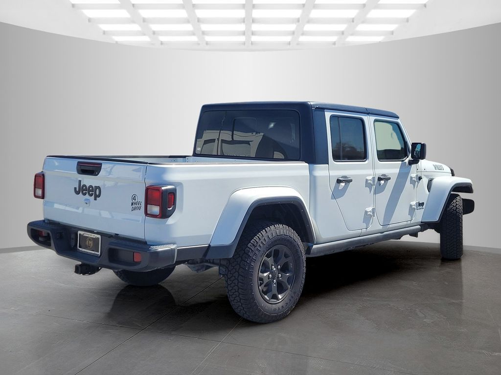 Used 2022 White Jeep Sport image 4