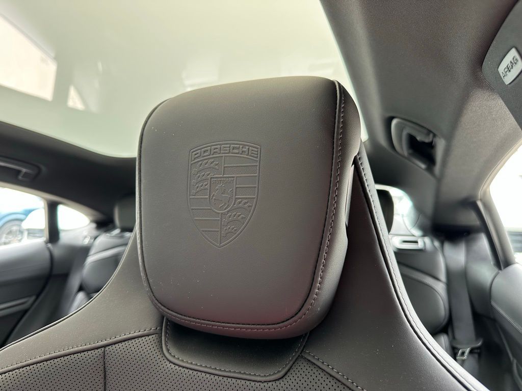 Thumbnail: 2023 Porsche Taycan - 17