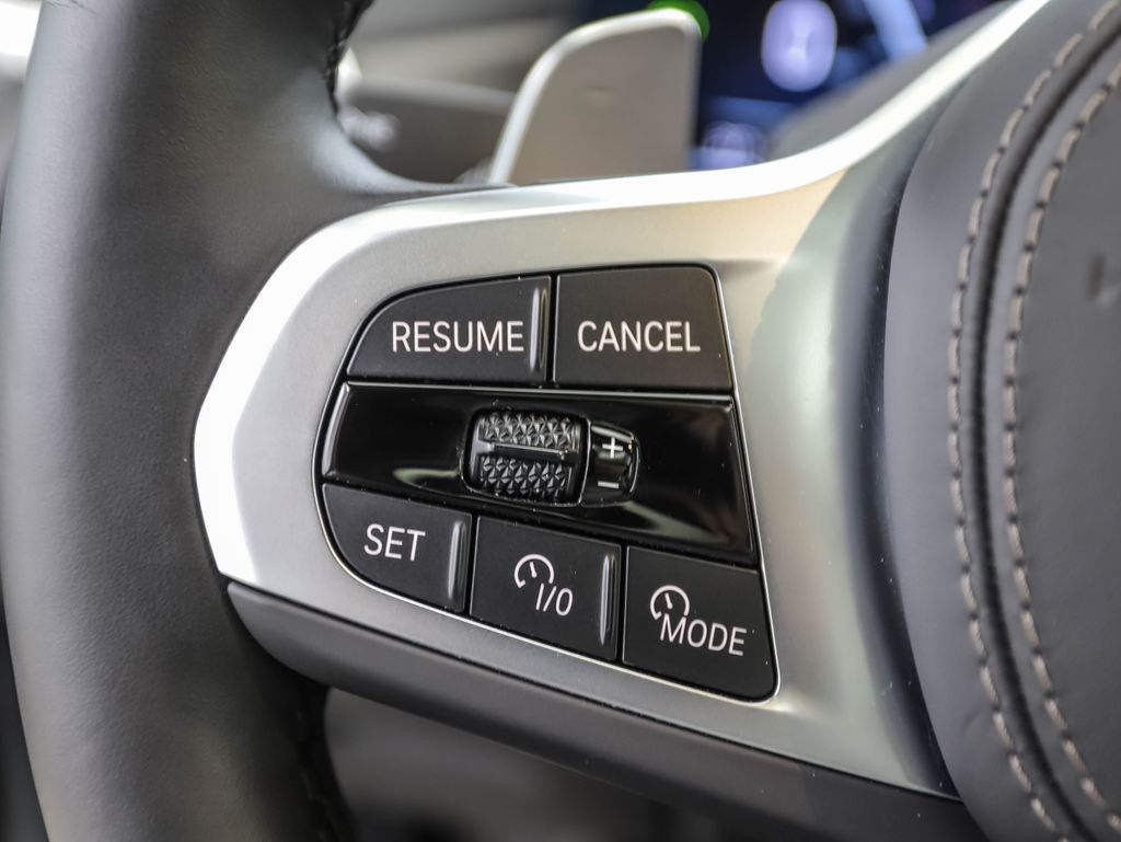 Thumbnail: 2025 BMW X5 - 12