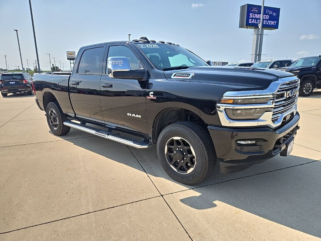 2026 RAM 3500 Laramie Crew Cab 4WD