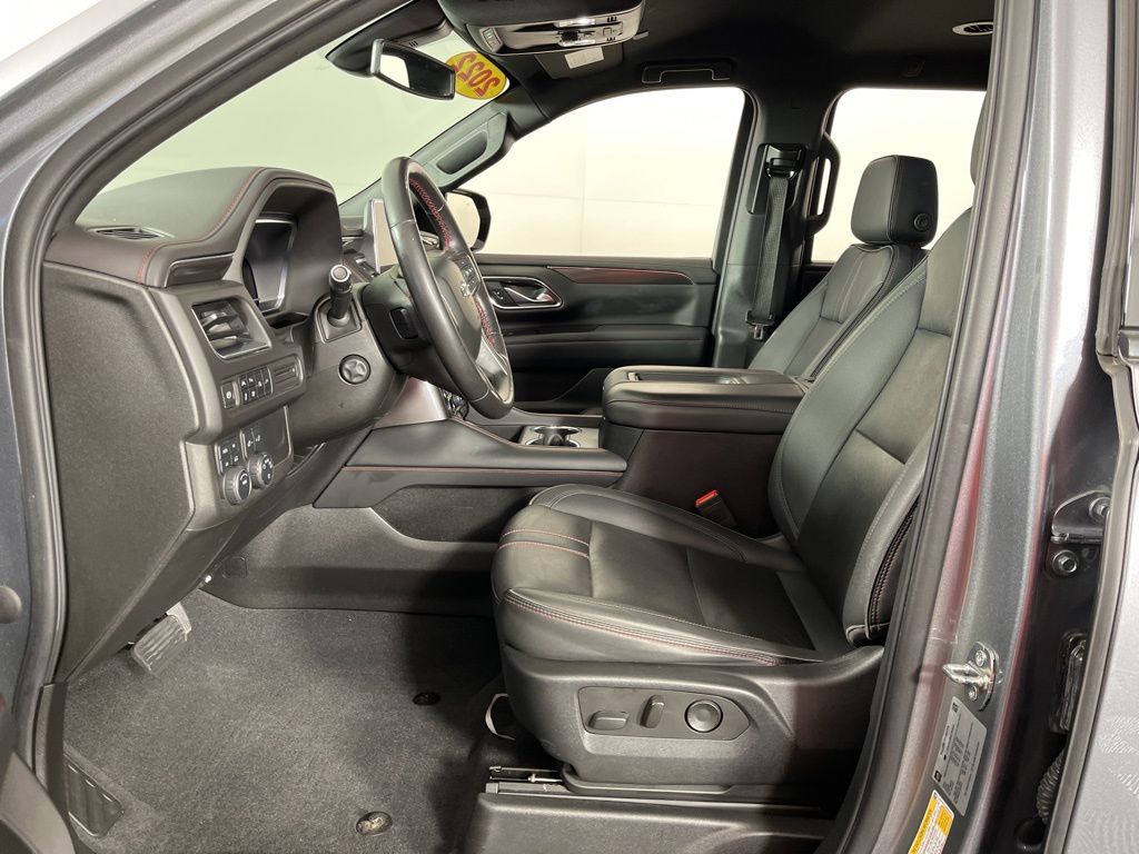 Thumbnail: 2022 Chevrolet Suburban - 24