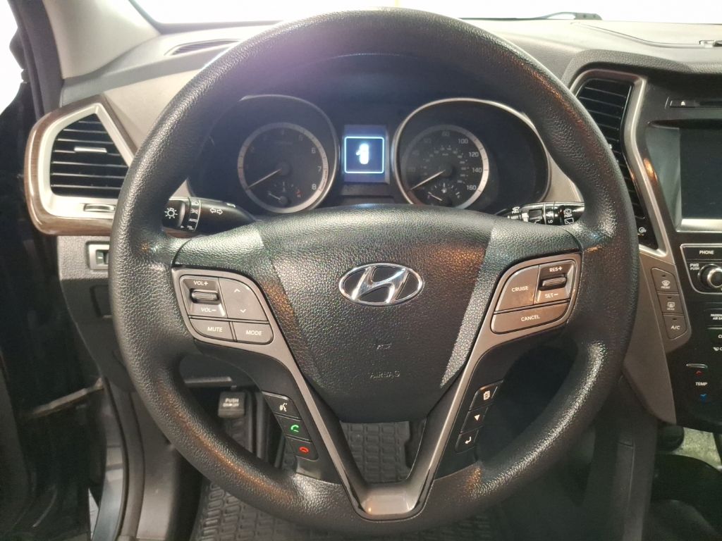 Used 2017 Hyundai Santa Fe SUV